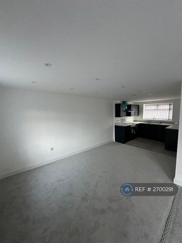 3 bedroom terraced house to rent - Photo 3