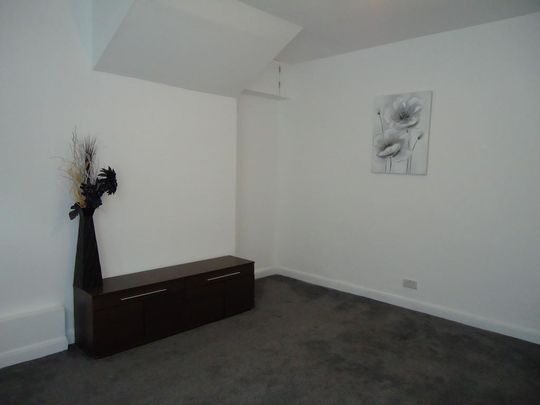 4 bedroom apartment to rent - Photo 1