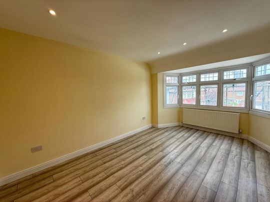 4 bedroom terraced house to rent - Photo 1