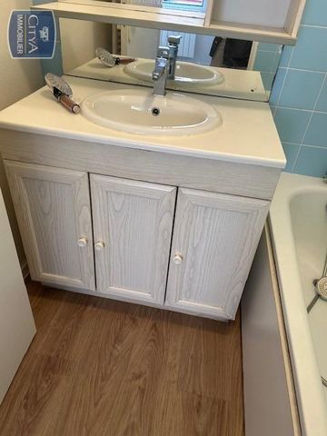 Location Appartement 2 pièces 35m² POITIERS 86000 - Photo 4