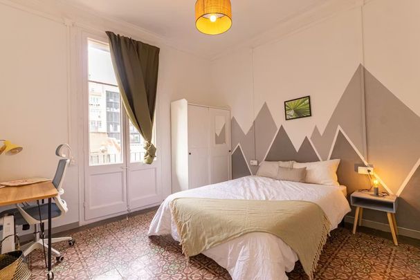 Carrer dAragó, Barcelona, Catalonia 08015 - Photo 1