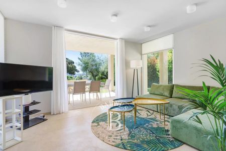 LOCATION SAISONNIÈRE - GRIMAUD - ACCES MER A PIED - 4 CHAMBRES - PISCINE - Photo 4