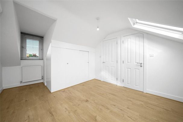 4 bedroom flat to rent - Photo 1