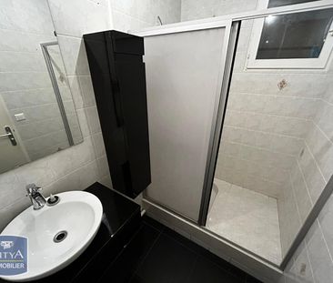 Location Appartement 4 pièces 65m² CHOLET 49300 - Photo 2