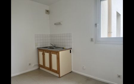 Location Appartement 3 pièces 63 m² La Châtre - Photo 4