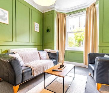 4 bedroom end of terrace house to rent - Photo 5