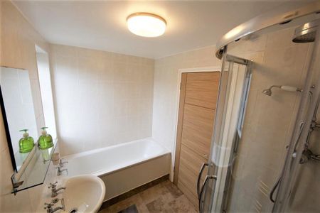 Worcester Park - Photo 5