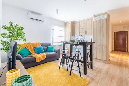 Calle de las Matas, Madrid, Community of Madrid 28039 - Photo 4