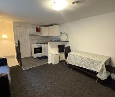 1 bedroom flat to rent - Photo 5