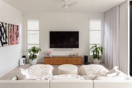 Prestige Living in Yeronga's Exclusive 'O' Street - Photo 2