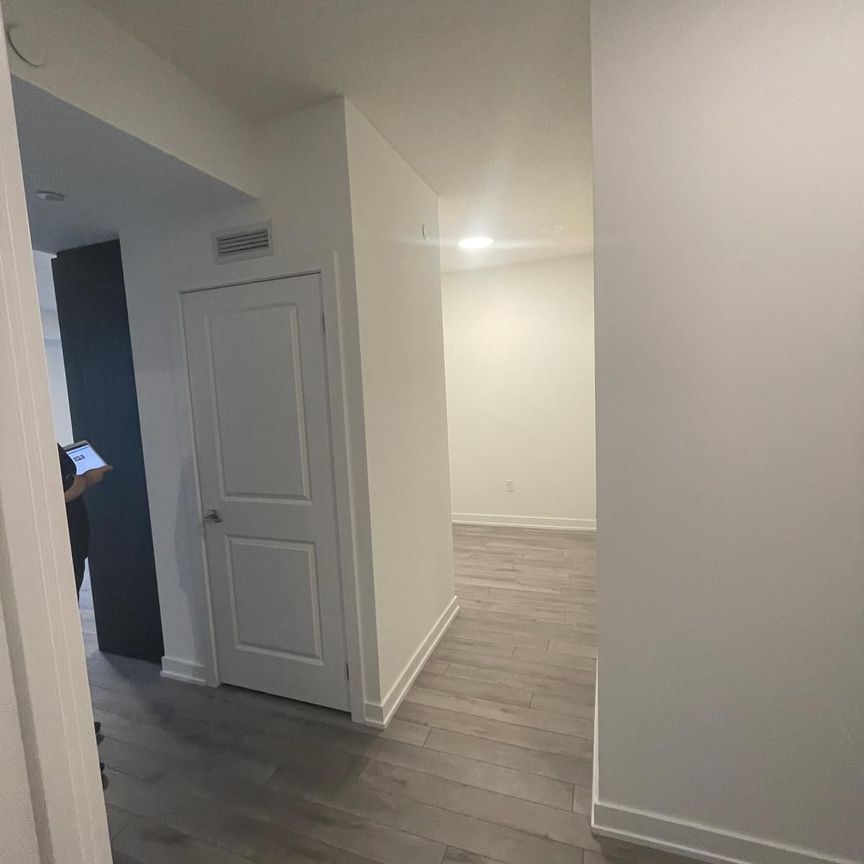 For Lease - 15 Skyridge Drive Unit# 805, Brampton, Ontario - Photo 1