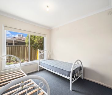 4 BEDROOM HOME NEXT TO GV HEALTH! - Photo 5