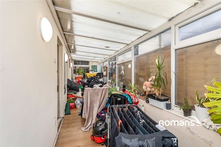 1 bedroom property to rent - Photo 4