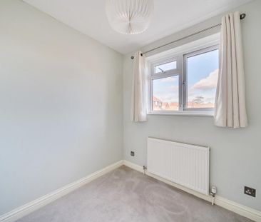 3 bedroom terraced house to rent - Photo 6