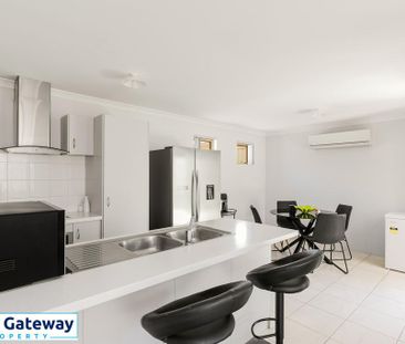 8/25 Peppermint Gardens, AUBIN GROVE WA 6164 - Photo 2