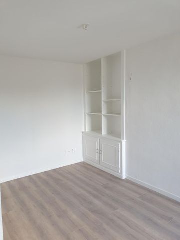 Location Appartement 2 pièces 63m² - Photo 5