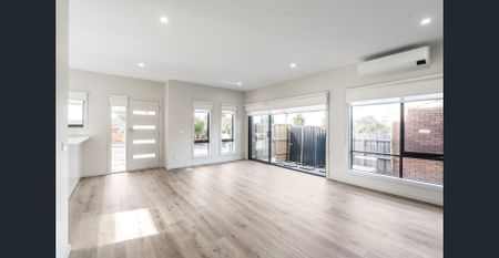 Brand New Double Storey Townhouse – Light, Spacious, and Modern! - Photo 5