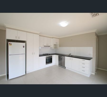 2/53 Frost Street, Orange, NSW 2800 - Photo 4