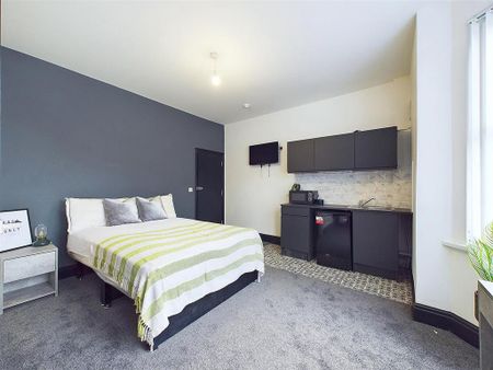 Studio to rent - Photo 3