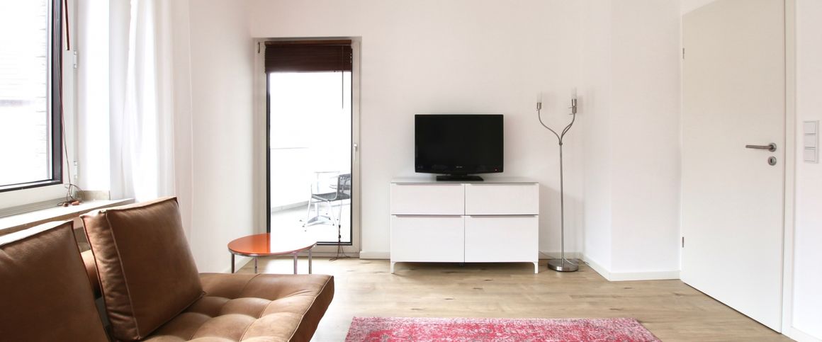 Hochwertige Balkonwohnung - am Barbarossaplatz - Foto 1