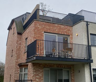 App met 2 slpks, terras en ondergrondse autostaanplaats. - Photo 4