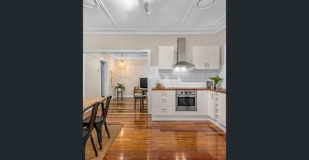 Beautiful Family Home with a Multi Purpose Outhouse - Photo 2