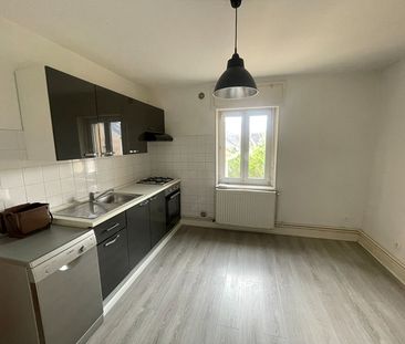 Location Appartement 4 pièces 85m² - Photo 4