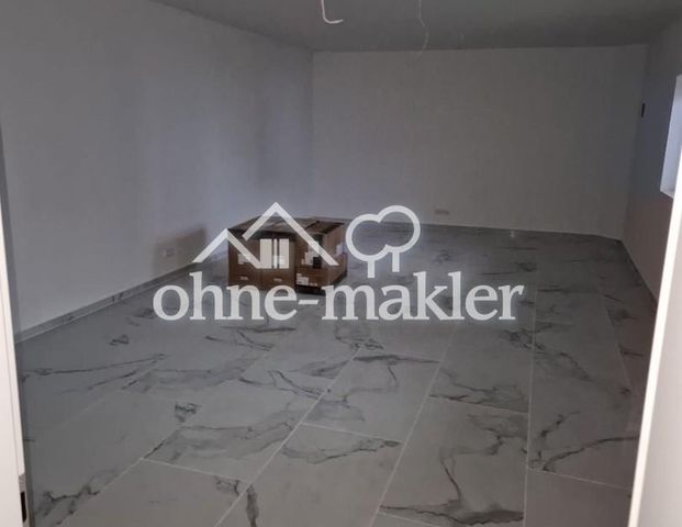 Erstbezug nach Sanierung: XXL-Wohnung in verkehrsgünstiger Lage von MG-Rheydt zu vermieten - Photo 1