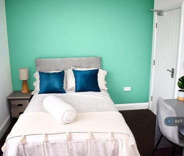 1 bedroom in a house share to rent - Photo 3