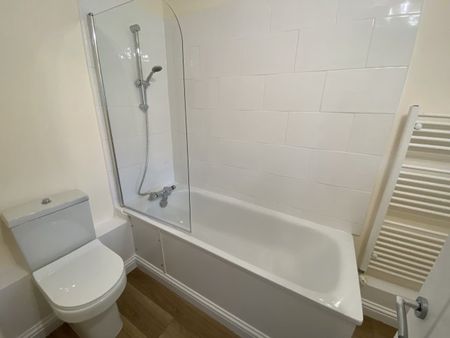 Selsfield Drive BN2 4HJ - Photo 5