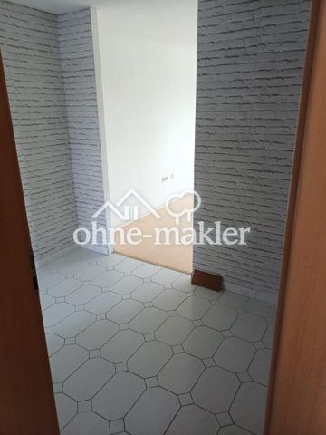 Ab Sofort frei: Schöne und gepflegte 3,5-Raum-Wohnung mit Balkon und EBK - Photo 2