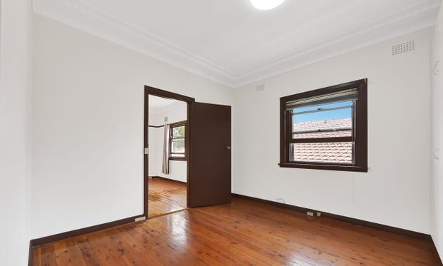 9 Cronin Avenue, Penshurst NSW 2222 - House For Rent | Domain - Photo 1