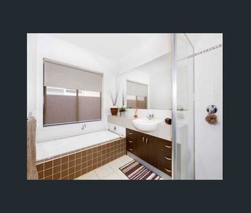 Beautiful family home in a great location ! - Photo 6