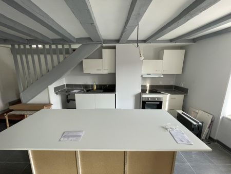 Location Appartement 4 pièces 103m² SARAN 45770 - Photo 2