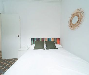 Carrer de Santa Anna, Barcelona, Catalonia 08002 - Photo 4