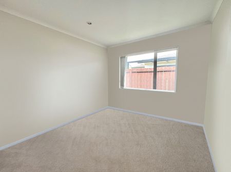 15 Yatterina Avenue, Takanini, Auckland - Photo 5