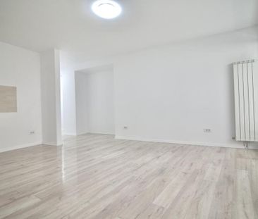 PIATA MUNCII-MIHAI BRAVU, GARSONIERA LA PARTER, BLOC 2020, 0% COMIS... - Fotografie 1