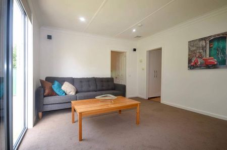 FULLY FURNISHED - UNAVAILABLE UNTIL JANUARY 2019 - Photo 2