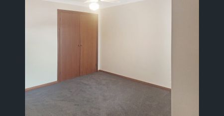 Recently Improved Villa - Photo 3