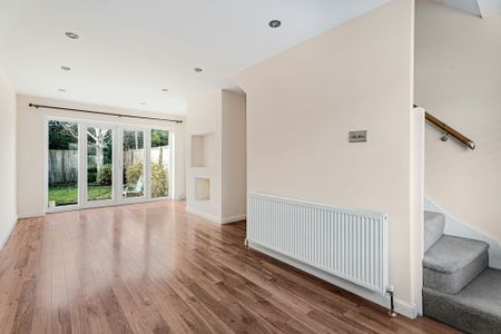 Kingcroft Road, Harpenden, Hertfordshire, AL5 1EH - Photo 2