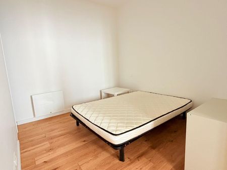 Location Appartement 2 pièces 41m² BORDEAUX 33800 - Photo 2