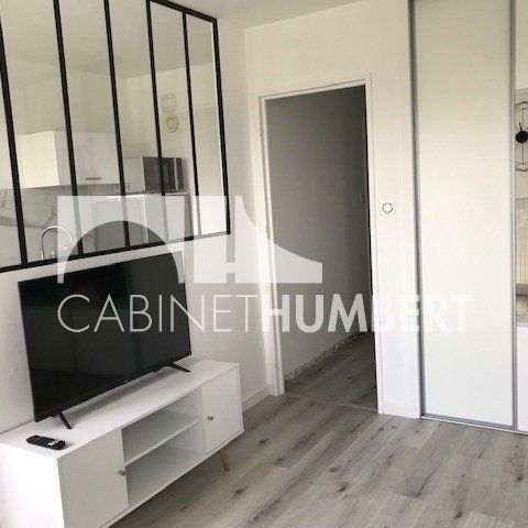 Location Appartement 1 pièce Meublé 31m² ST ETIENNE 42000 - Photo 1