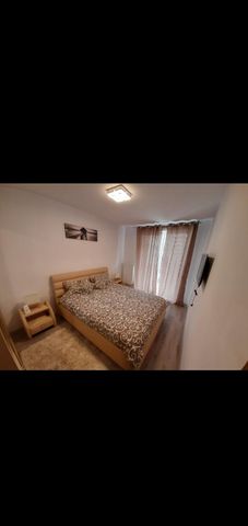 Inchiriez apartament 2 camere - Photo 2