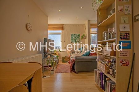 2 Bedroom Flat for rent in Richmond Road - Photo 3