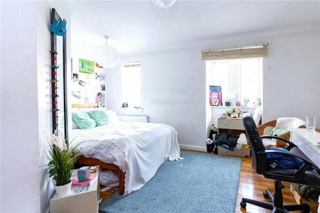 4 bedroom townhouse to rent - Photo 3