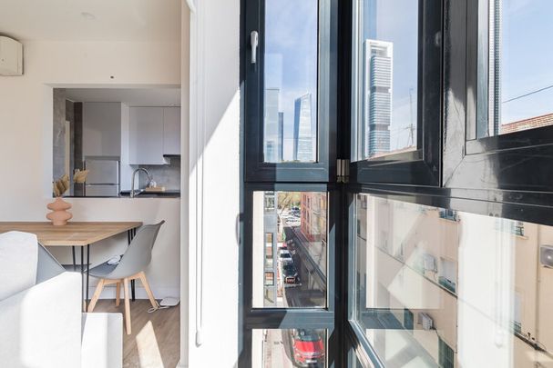 Calle de Matilde Landa - Photo 1