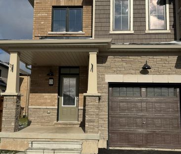 For Lease - 128 Varsity Drive, Welland, Ontario - Photo 2