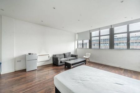 Studio to rent - Photo 4