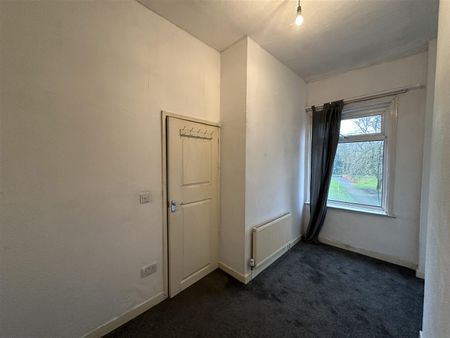 Coalshaw Green Road, Oldham., OL9 8JP, Manchester - Photo 5