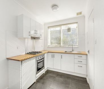 Neat and tidy studio apartment - Photo 2